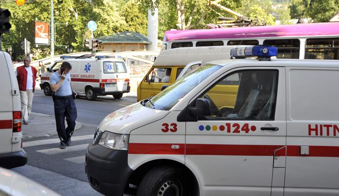 Dječak teško povrijeđen na gradskom bazenu u blizini Prijedora