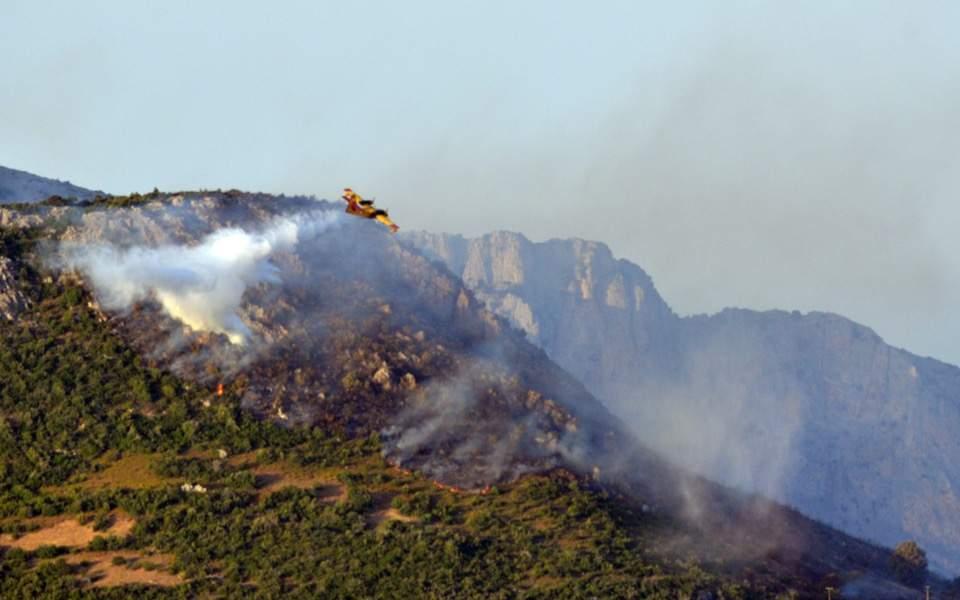 Požar na otoku Evija - Avaz