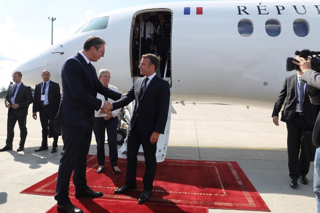 Crveni tepih za francuskog predsjednika - Avaz