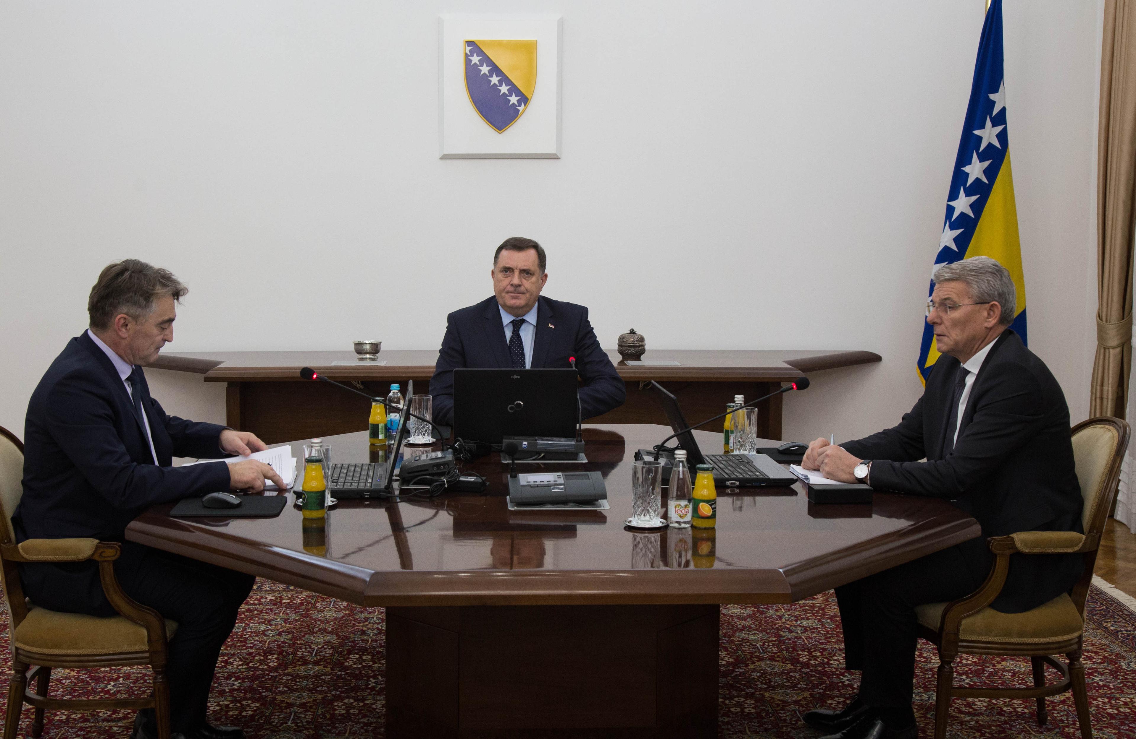 Predsjedništvo BiH: Dodik povukao pitanje vitalnog interesa - Avaz