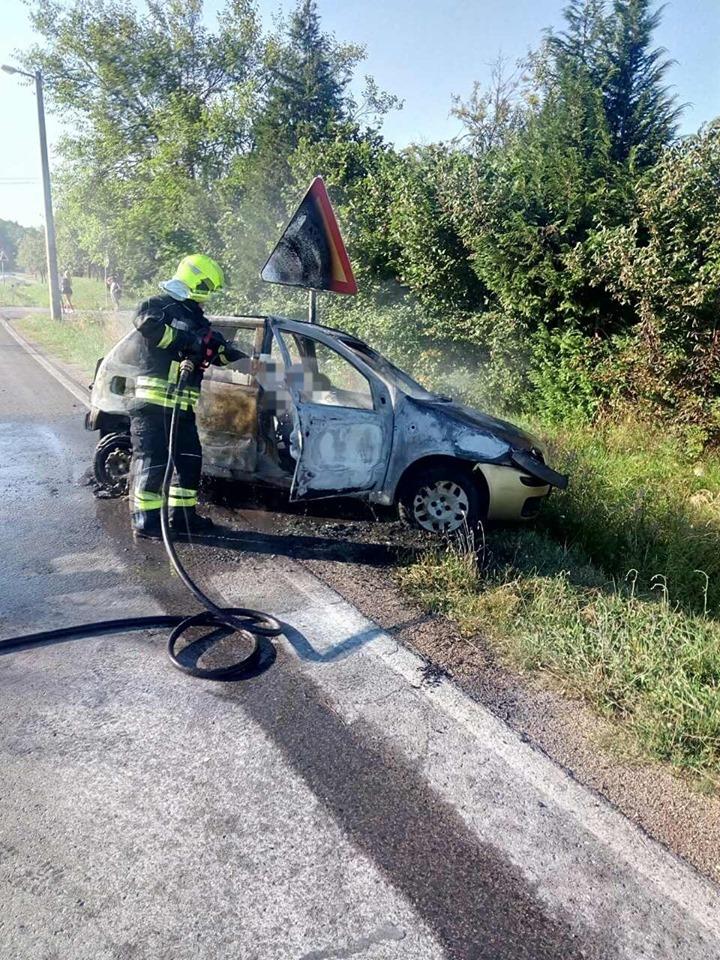 Tri žene zadobile opekotine u zapaljenom vozilu - Avaz