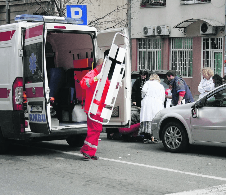 Žena prevezena u bolnicu u Kragujevcu - Avaz