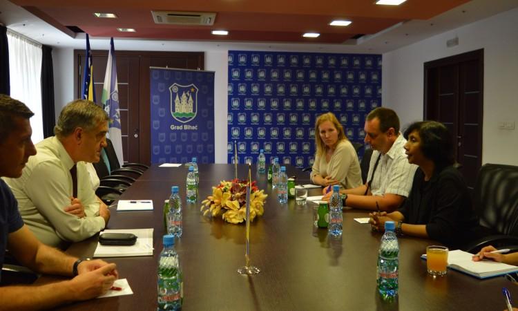 Kan s gradonačelnikom Bihaća i direktorom Centra za socijalni rad - Avaz