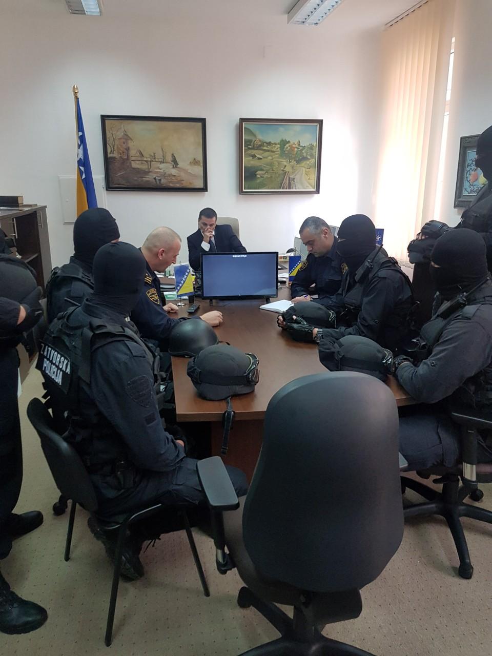 U akciji učestvuju zavodski policajci i pripadnici MUP-a KS - Avaz