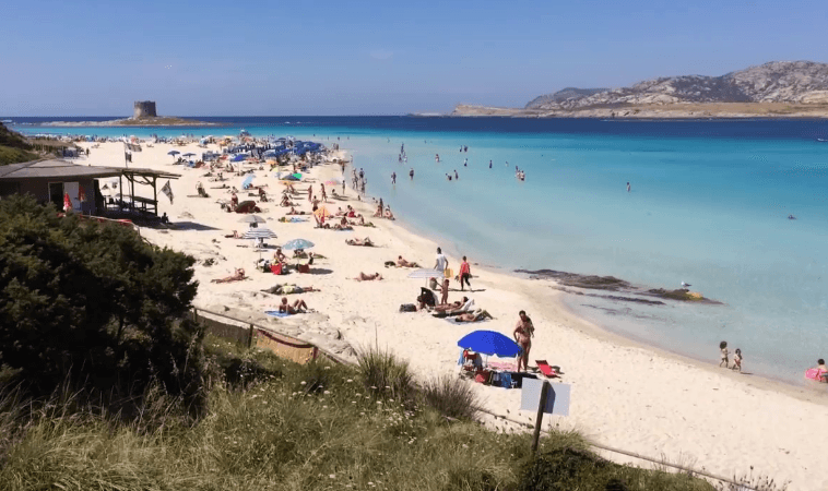 Na Sardiniji je strogo zabranjeno odnošenje pijeska sa plaža - Avaz