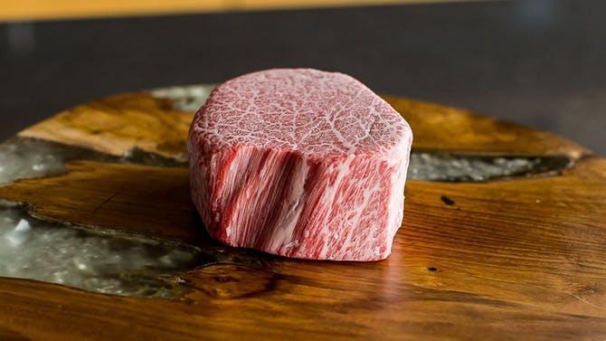 Ko može ovo priuštiti: Kilogram govedine skoro 700 maraka