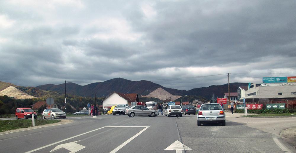 Zbog teže saobraćajne nesreće obustavljen saobraćaj na dionici M-5 Vitez - Travnik