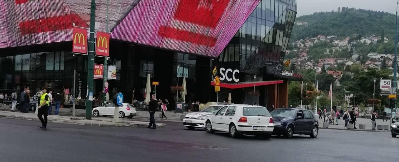 Sudar dva automobila kod ''Sarajevo City Centra''