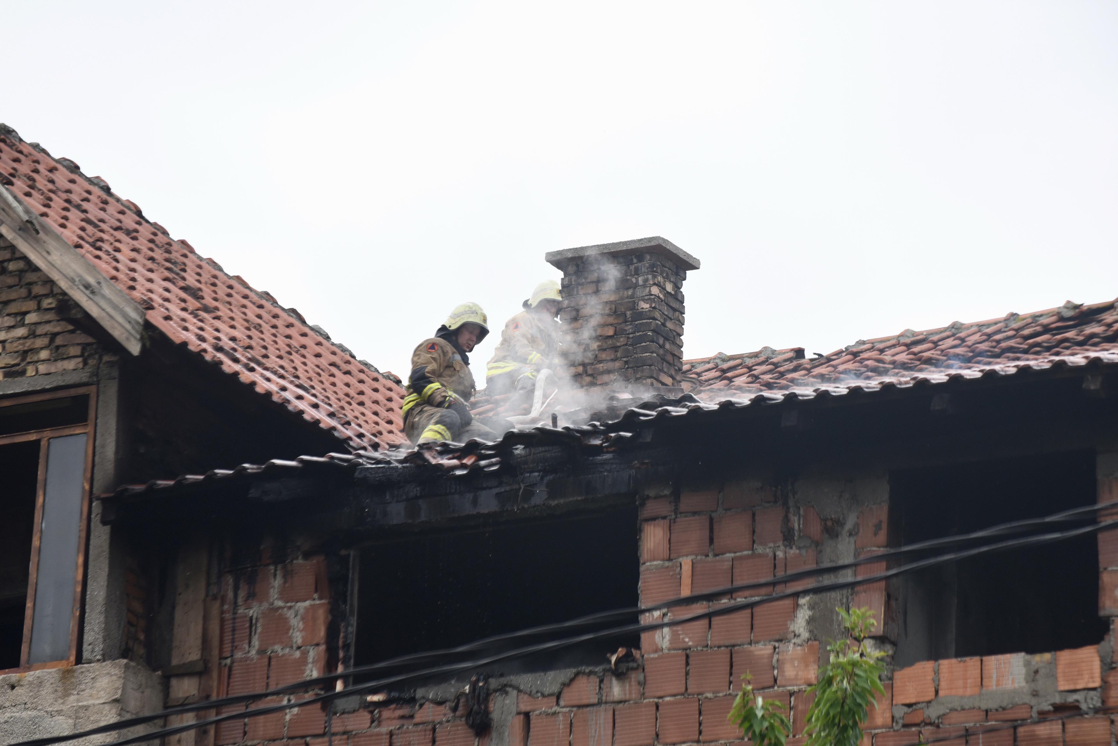 Sarajevski vatrogasci ugasili požar - Avaz