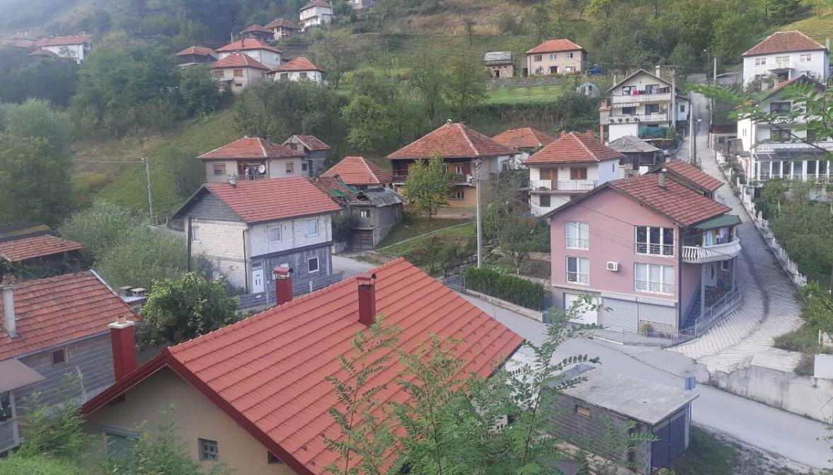 Mještani sela Orahovica u strahu - Avaz