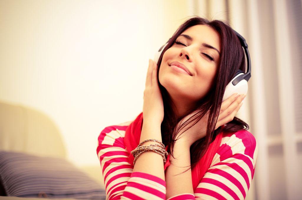 Slušanje muzike pozitivno utječe na raspoloženje - Avaz
