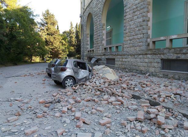 Danas su Albaniju pogodila dva jaka razorna zemljotresa jačine od 5,8 i 5,9 magnitude - Avaz