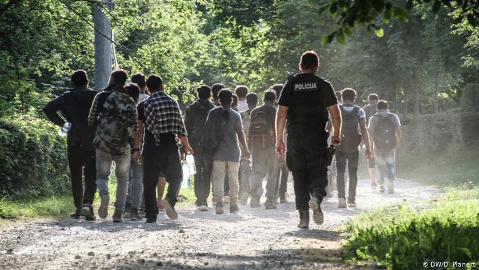Hrvatski policajci primjenjuju prema migrantima brutalne metode - Avaz