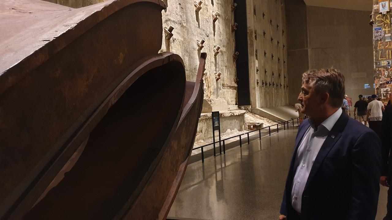 Komšić u Nacionalnom memorijalnom muzeju 9/11 u Njujorku, - Avaz