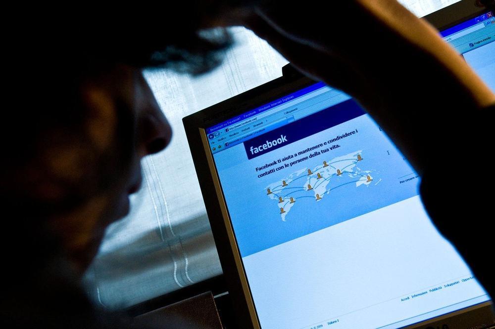Gej prevara na Facebooku: Slao slike 30 godina mlađem muškarcu, zbog ucjene mu dao 10.000 eura