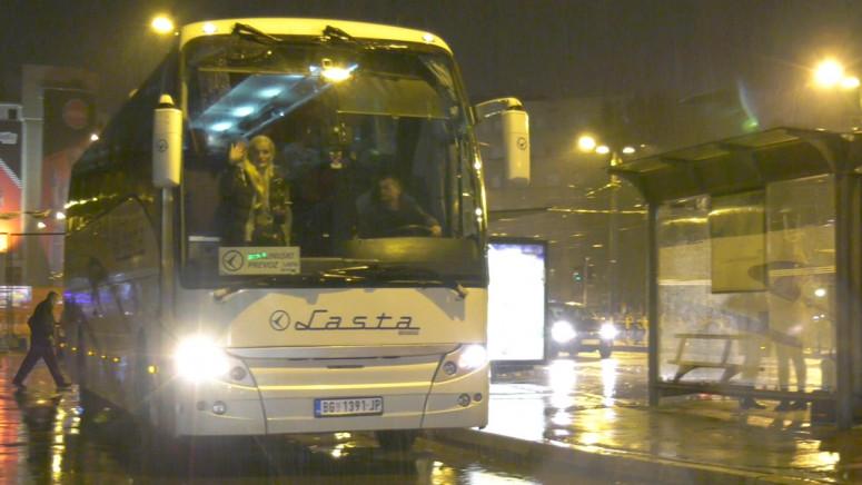 Autobusima iz Beograda pošli na Kosovo da glasaju - Avaz