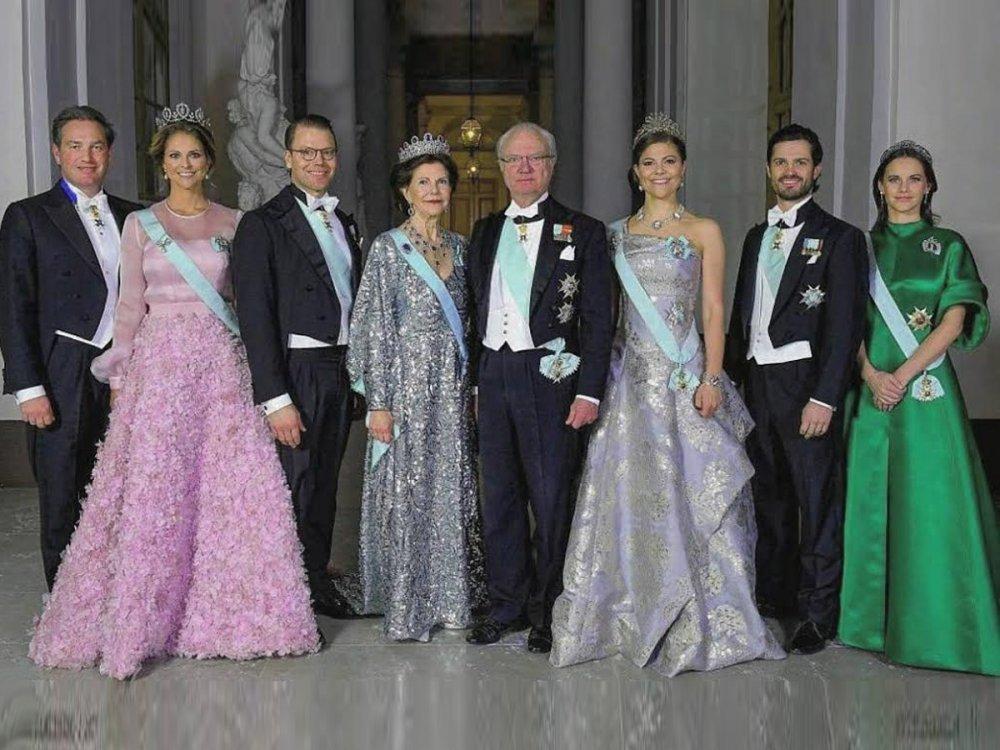 Odluka kralja Karla pozdravljena u javnosti i porodici - Avaz