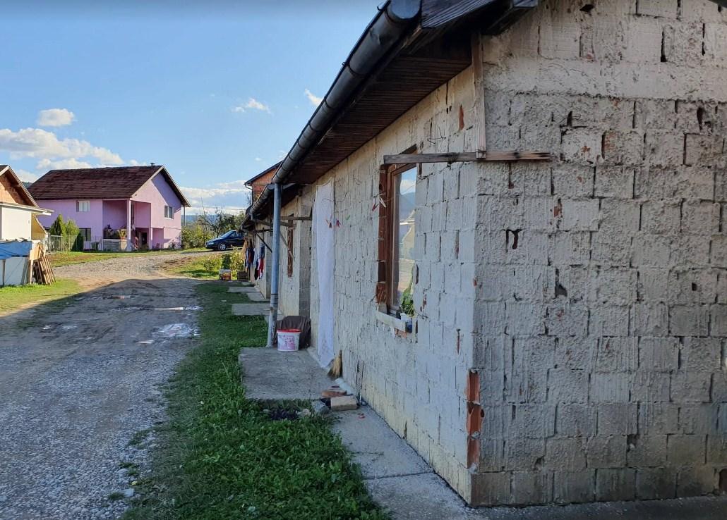 Kolektivni centar Belvedere u Goraždu: Nehumani uslovi za život - Avaz