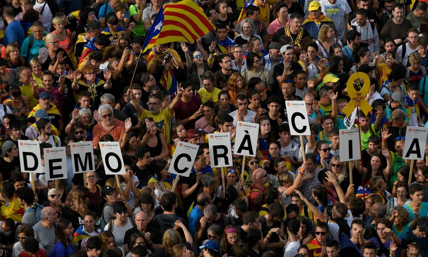 Veliki protesti u Kataloniji - Avaz