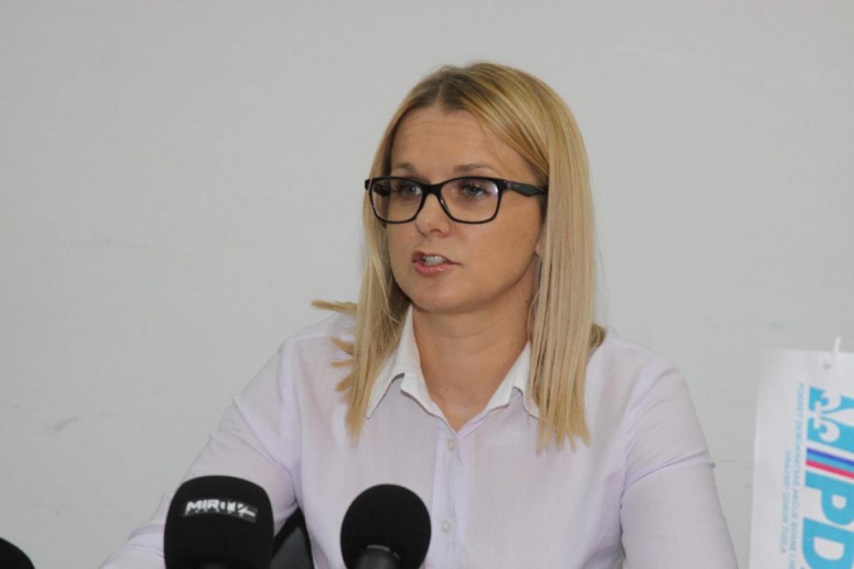 Elzina Pirić pozvala članove Vlade TK da podnesu ostavke: Zar to nije smiješno?