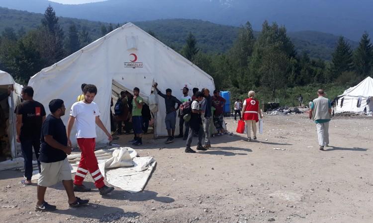 BBC o migrantskim kampovima u BiH: Kao da su iz noćne more
