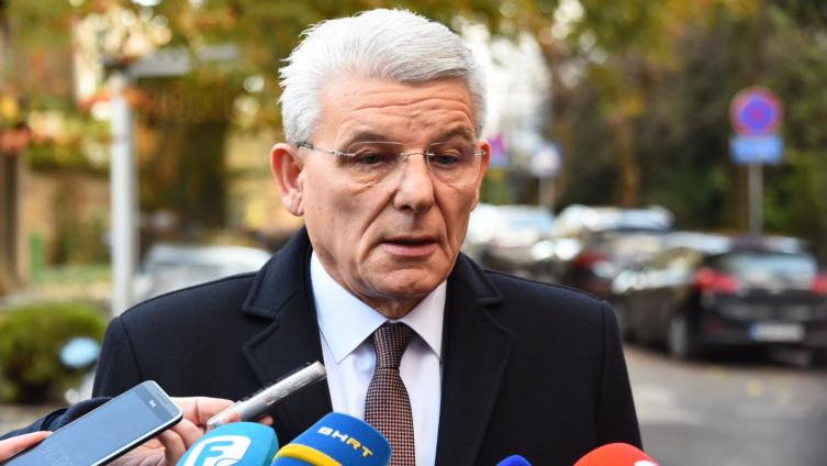 Šefik Džaferović: Naša je dužnost da damo punu podršku jačanju Oružanih snaga