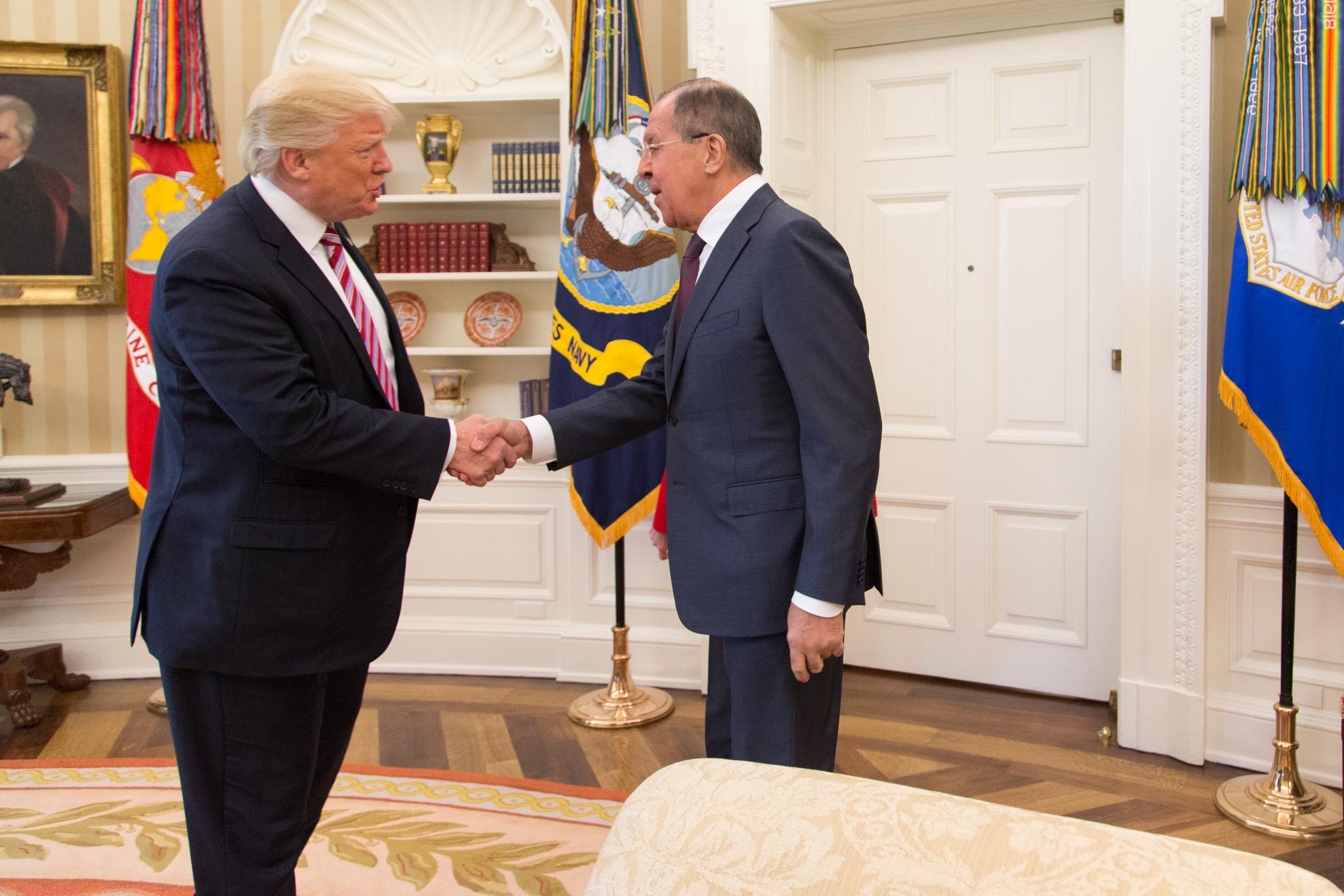 Donald Tramp i Sergej Lavrov - Avaz