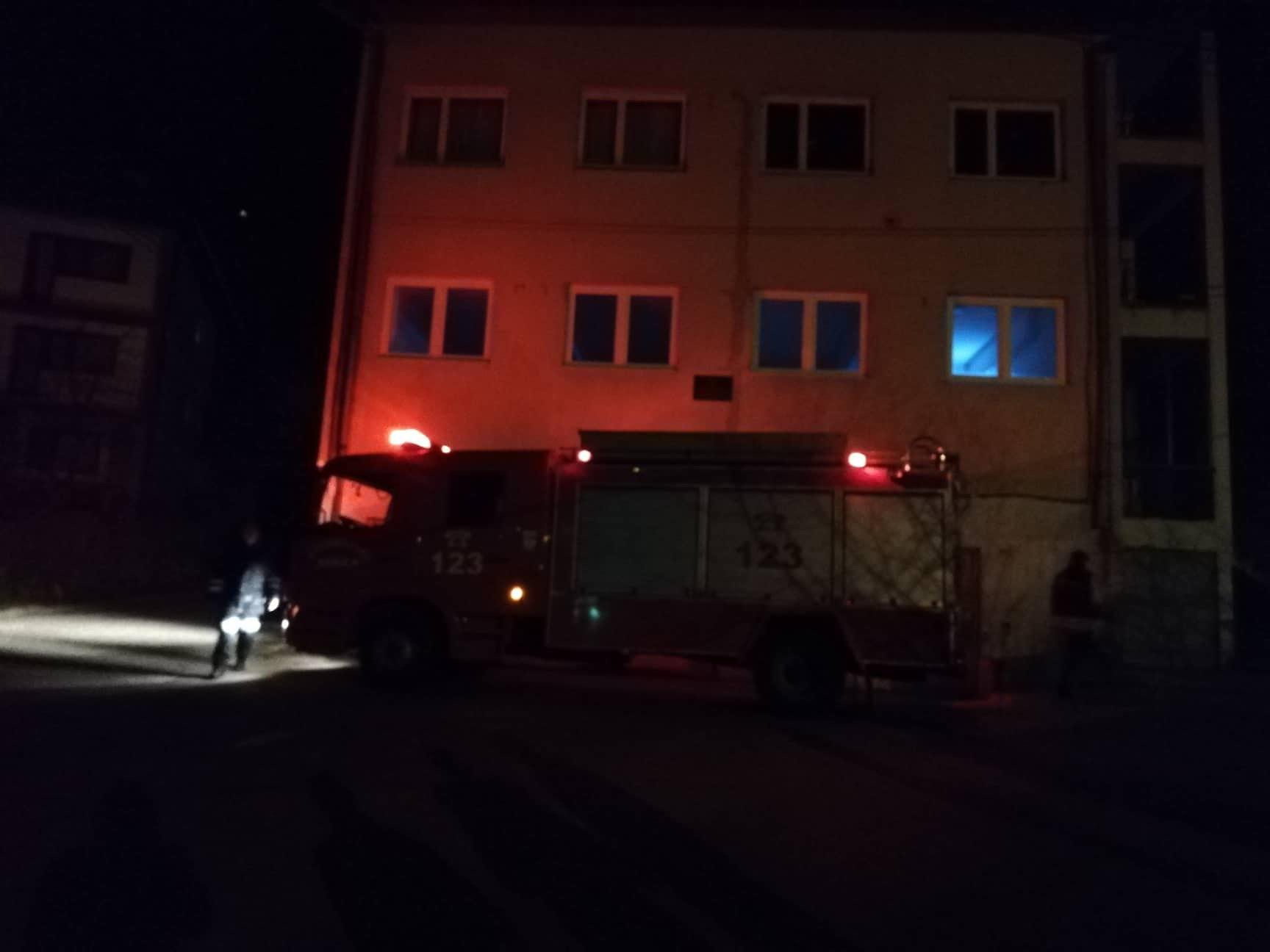 požar je stavljen pod kontrolu do dolaska vatrogasaca - Avaz