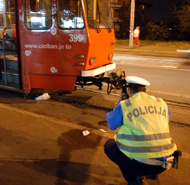 Strava u Novom Beogradu: Tramvaj otkinuo stopalo pješaku