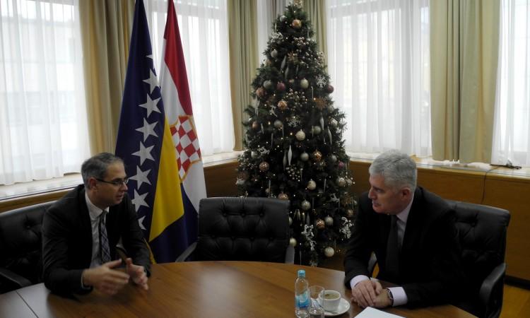 Čović primio u oproštajnu posjetu šefa Ureda Vijeća Evrope u BiH Stefaneka