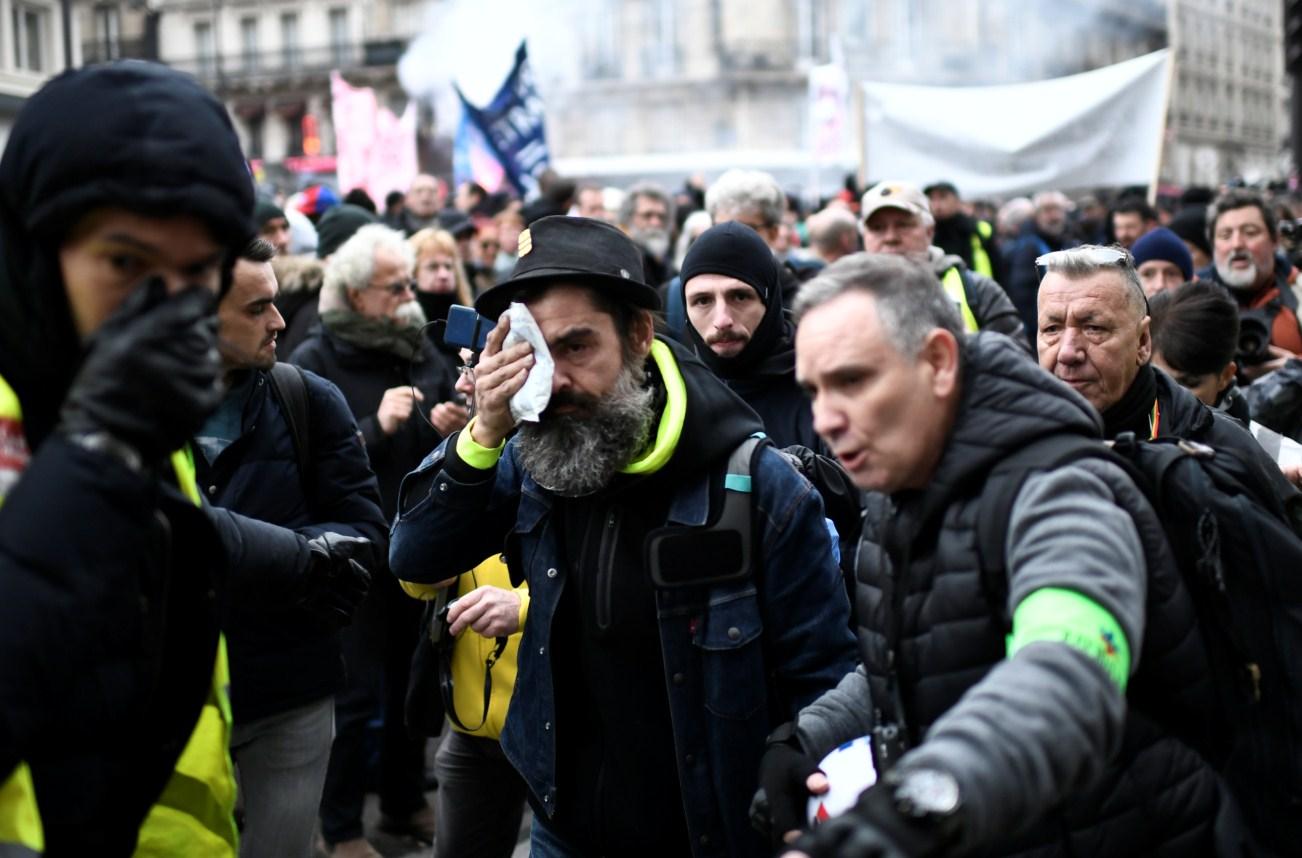 Policija u Parizu ispalila suzavac na demonstrante
