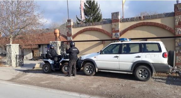 Pripadnici Granične policije kvadovima obilaze Malču - Avaz