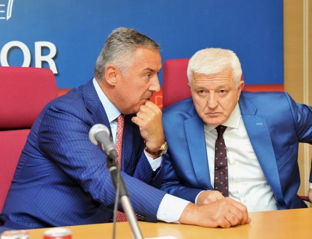Đukanović i Marković čestitali rukometašima - Avaz