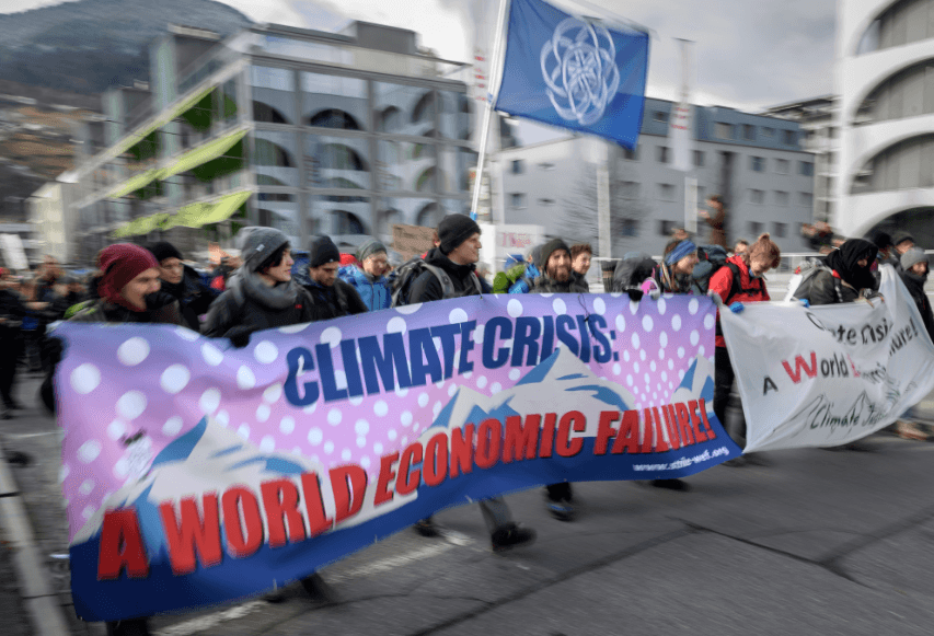 Protesti u Davosu - Avaz