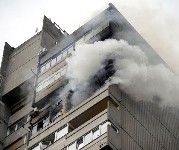 Drama na Voždovcu: Požar u hotelu, zarobljena i djeca