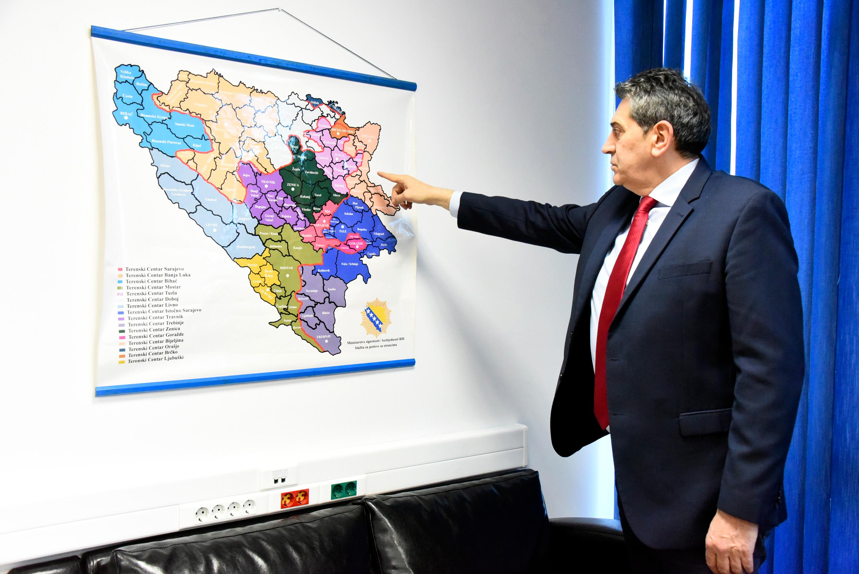Ujić: U BiH se trenutno nalazi od 6.500 do 7.000 migranata - Avaz