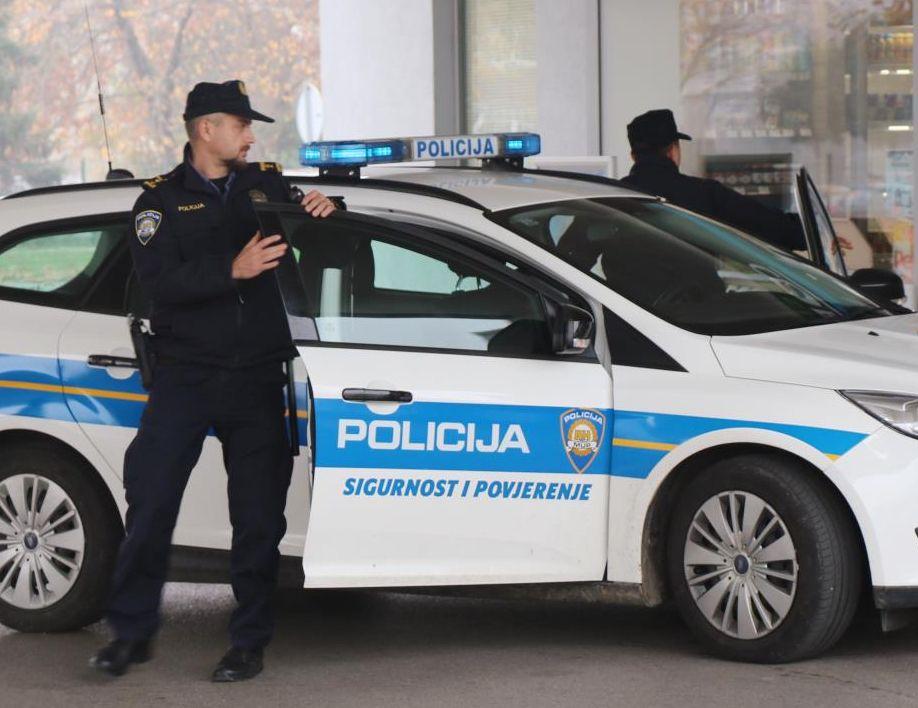 Policajci priveli osumnjičene - Avaz
