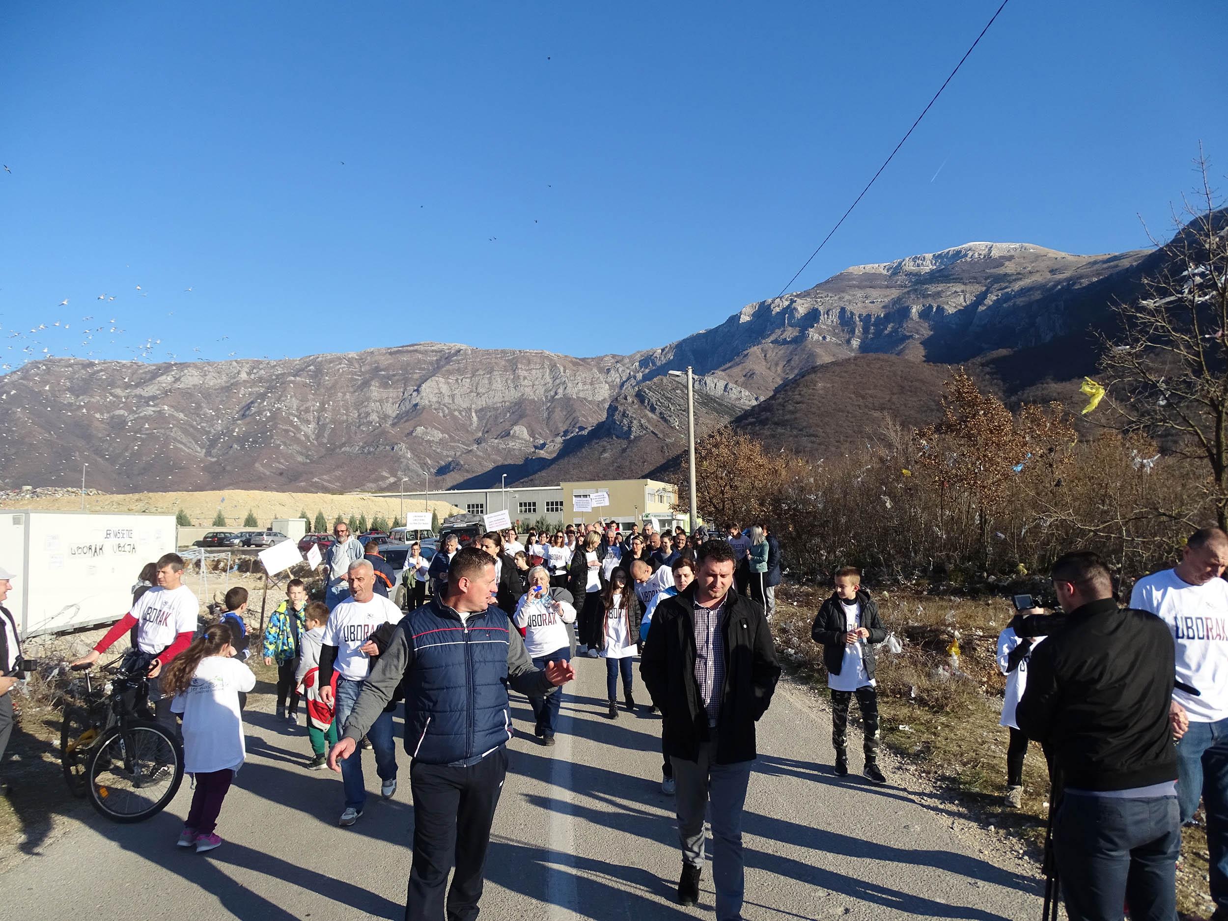 Protestna šetnja kao pritisak na vlasti zbog deponije Uborak