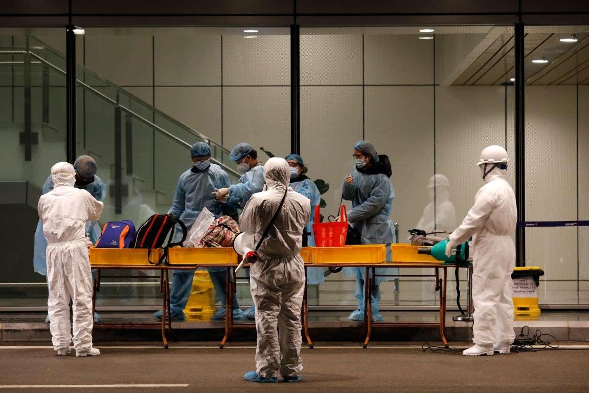 U Kini je od koronavirusa do sada umrlo više 900 ljudi - Avaz