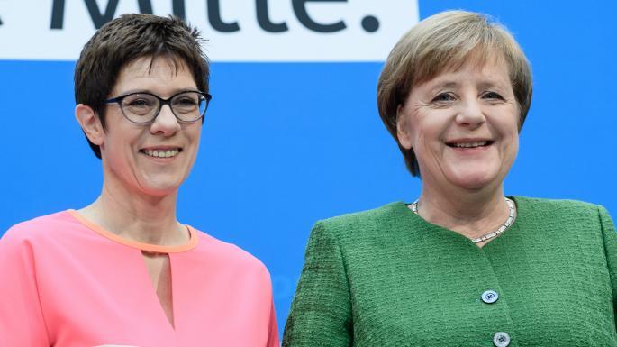 Anegret Kramp-Karenbauer i Angela Merkel - Avaz