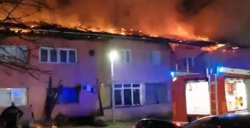 Vatrogasci ugasili požar - Avaz