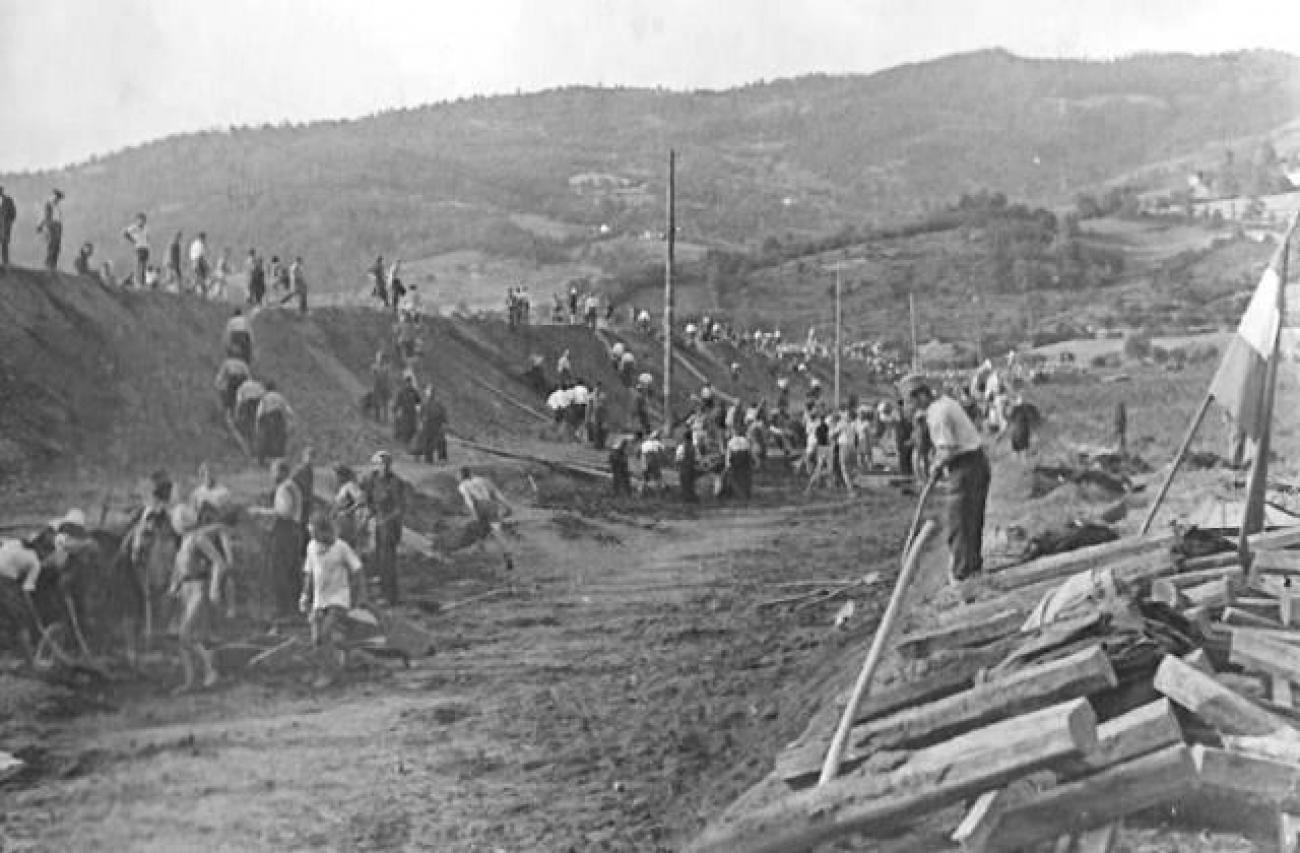 Sa izgradnje pruge Šamac - Sarajevo - Avaz