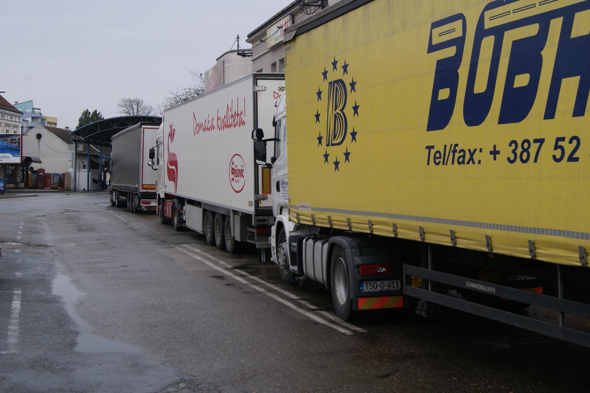 Oko 250 kamiona na GP Bosanska Gradiška - Avaz