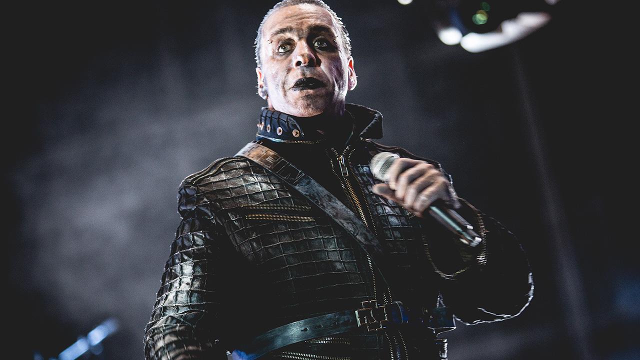Pjevač grupe "Rammstein" zaražen koronavirusom, smješten na intenzivnu njegu