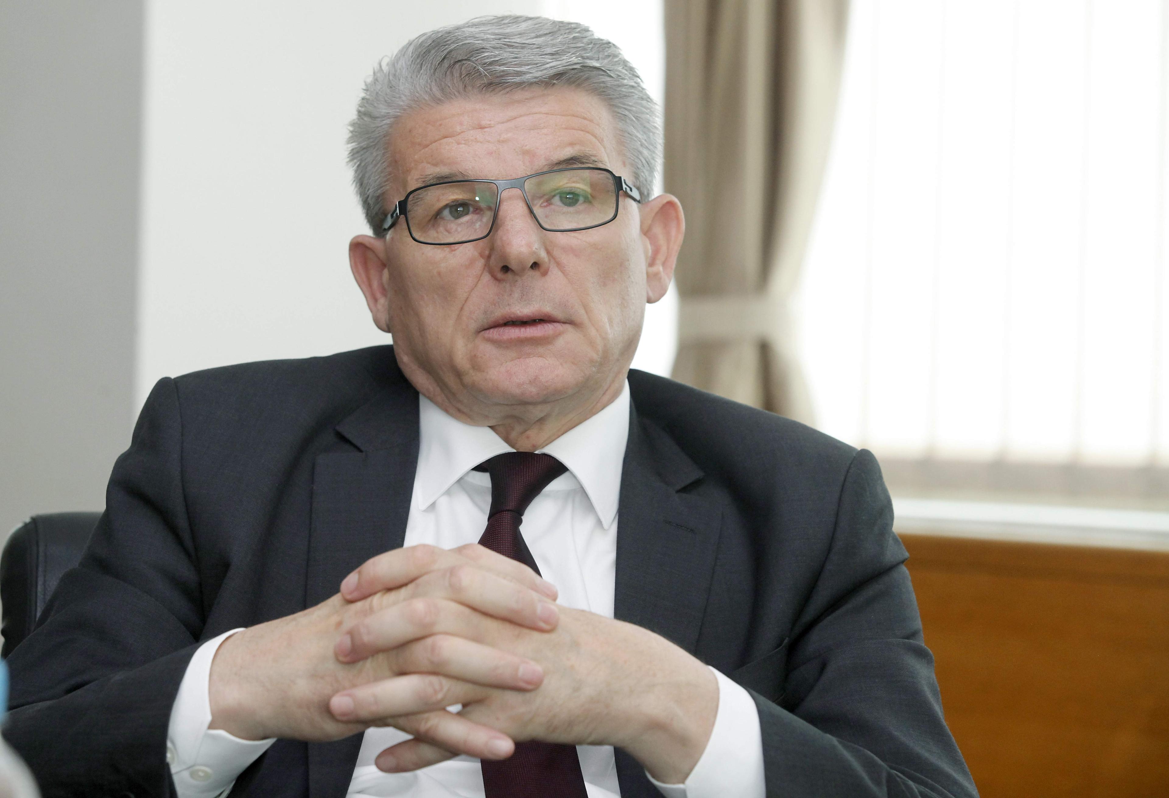 Džaferović: Umjesto mumificirane, narodu treba praktična politika - Avaz
