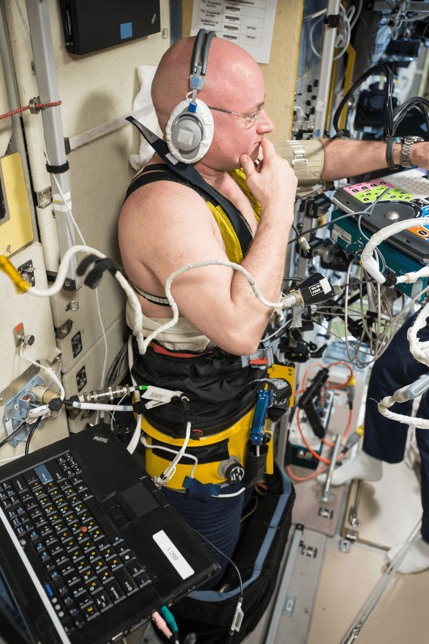 Astronaut Skot Keli naučio na izolaciju - Avaz