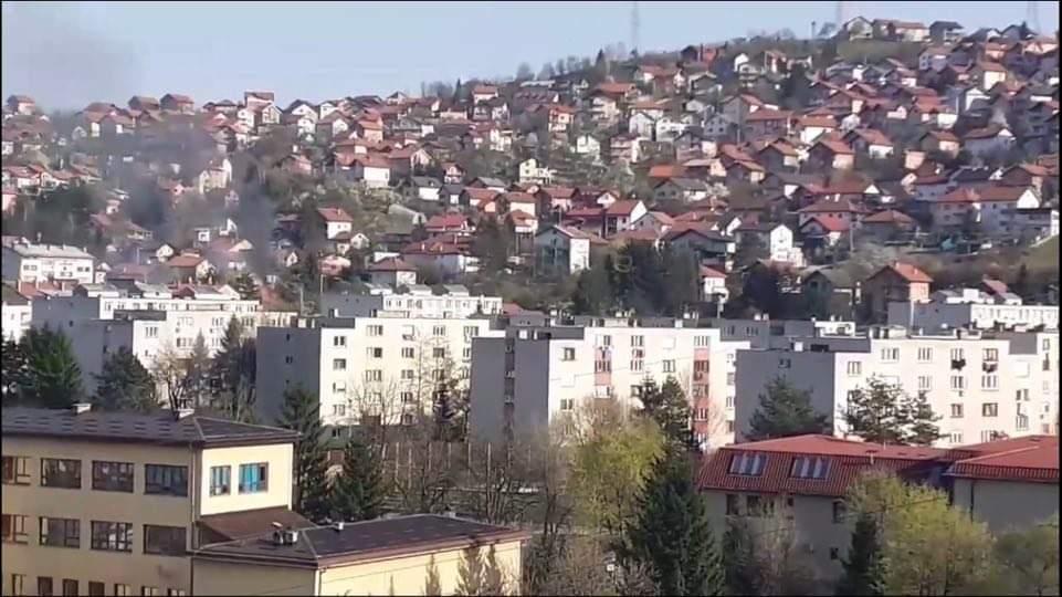 Crni dim iznad naselja Švrakino Selo - Avaz