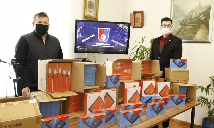 Dogovorena distribucija 72 tableta učenicima iz 15 sarajevskih škola