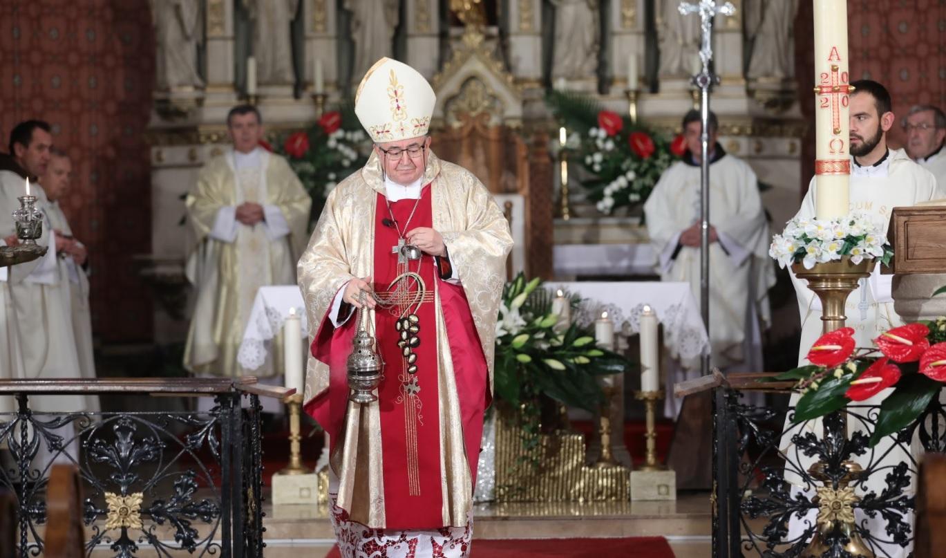 Kardinal Puljić: Borba protiv zaraze je borba za život