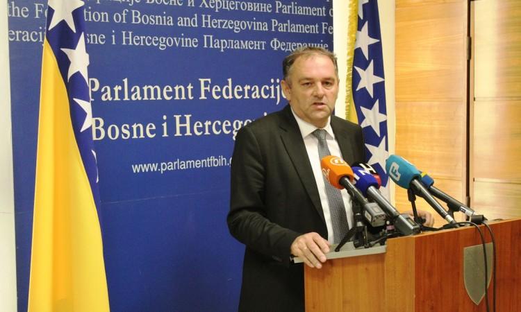 Martinović osudio prisilna odvođenja stanovnika HNK u karantin